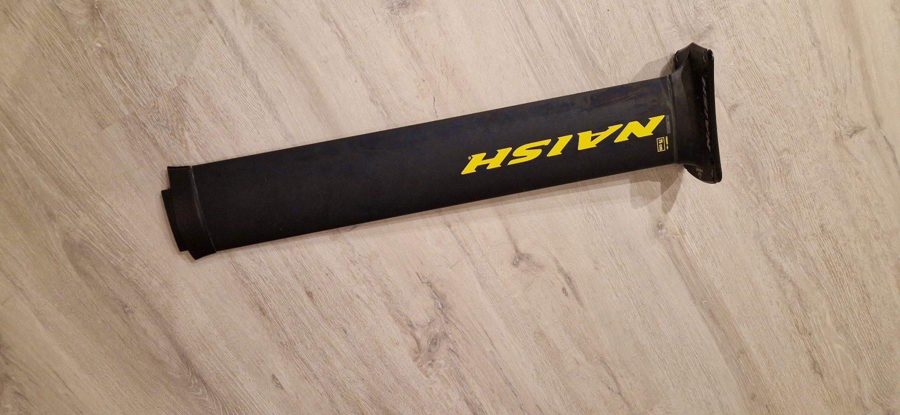 Naish Tavole da surf e di nuoto: Naish Foil-Mast 75 cm mit Basisplatte – Usato da Uhwiesen venduto da buleyupi 3