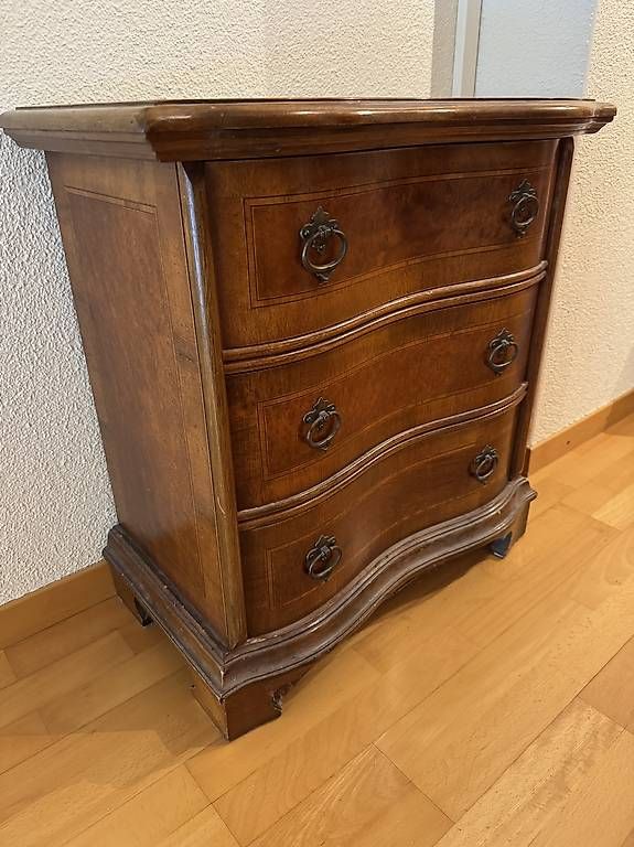 Comodini: Antiker Nachttisch / Komode – Usato da Lenzburg venduto da alestau12