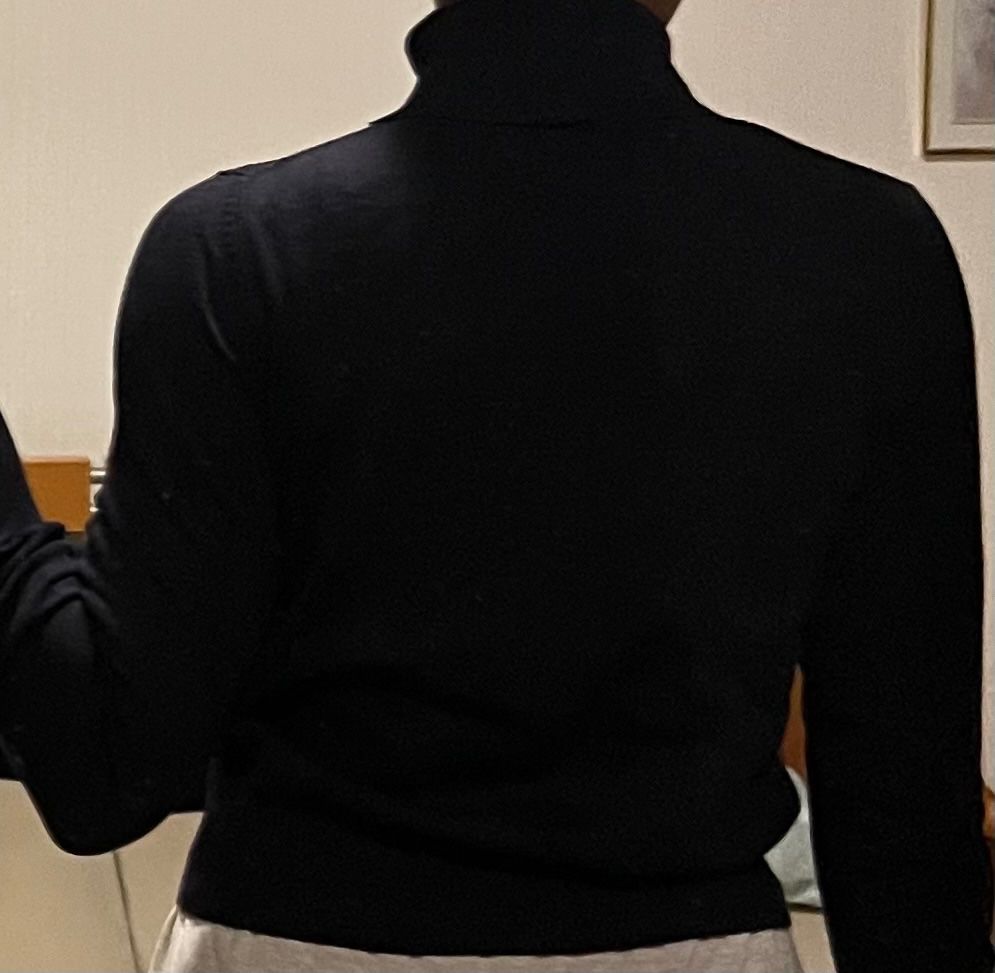 Pullover & Sweatshirts: Schwarzer Rollkragenpullover, Grösse S – Gebraucht aus Zürich von celineaceline 1