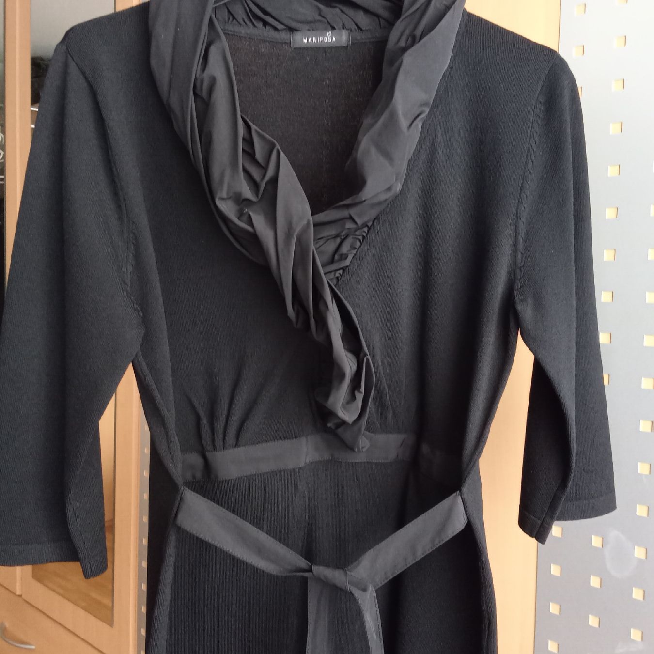 Pullover & Sweatshirts: Mariposa Pullover Gr. M mit auffälligem Kragen. – Gebraucht aus Frauenfeld von clausi 1