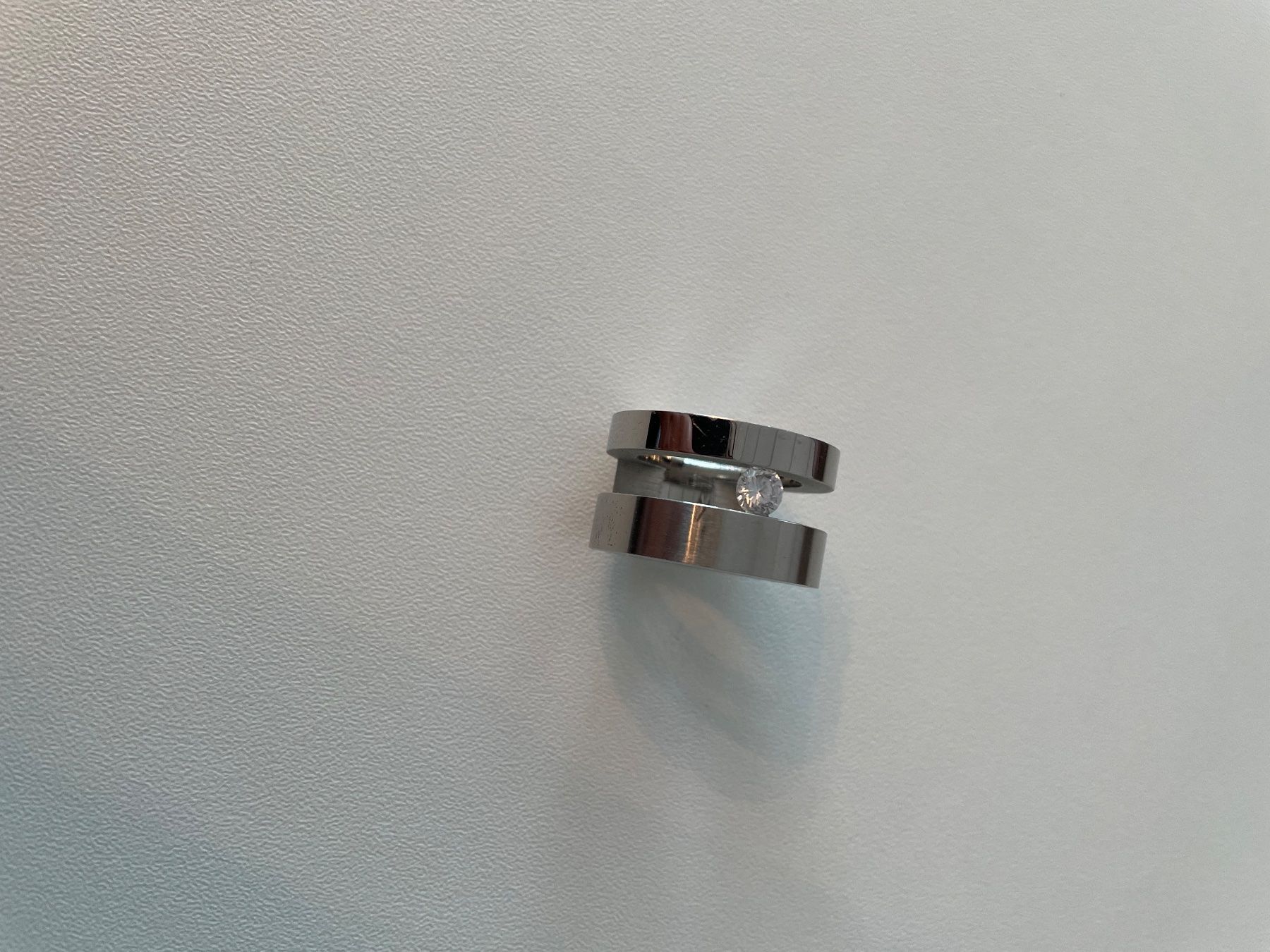 Anelli: Modeschmuck Ring mit Stein Grösse 58 – Usato da Kloten venduto da des_xv52