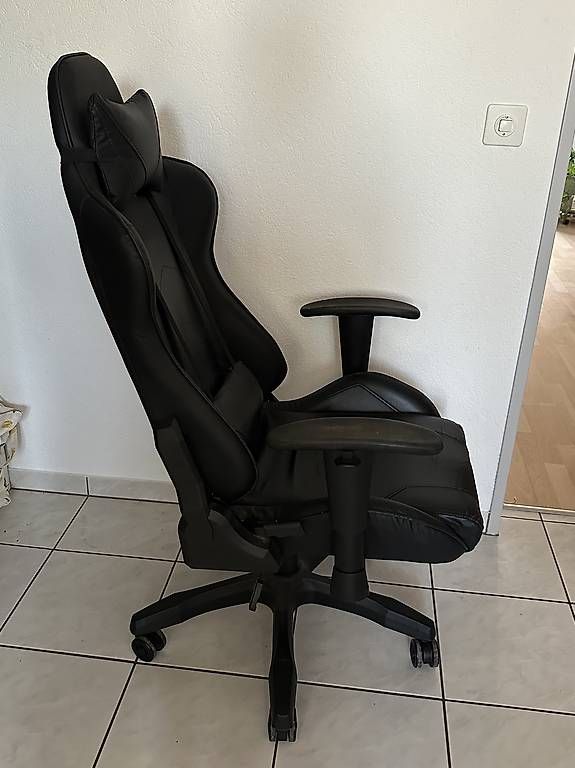 Stühle: Gaming-Stuhl – Gebraucht aus Rorschach von andrina.mb 1