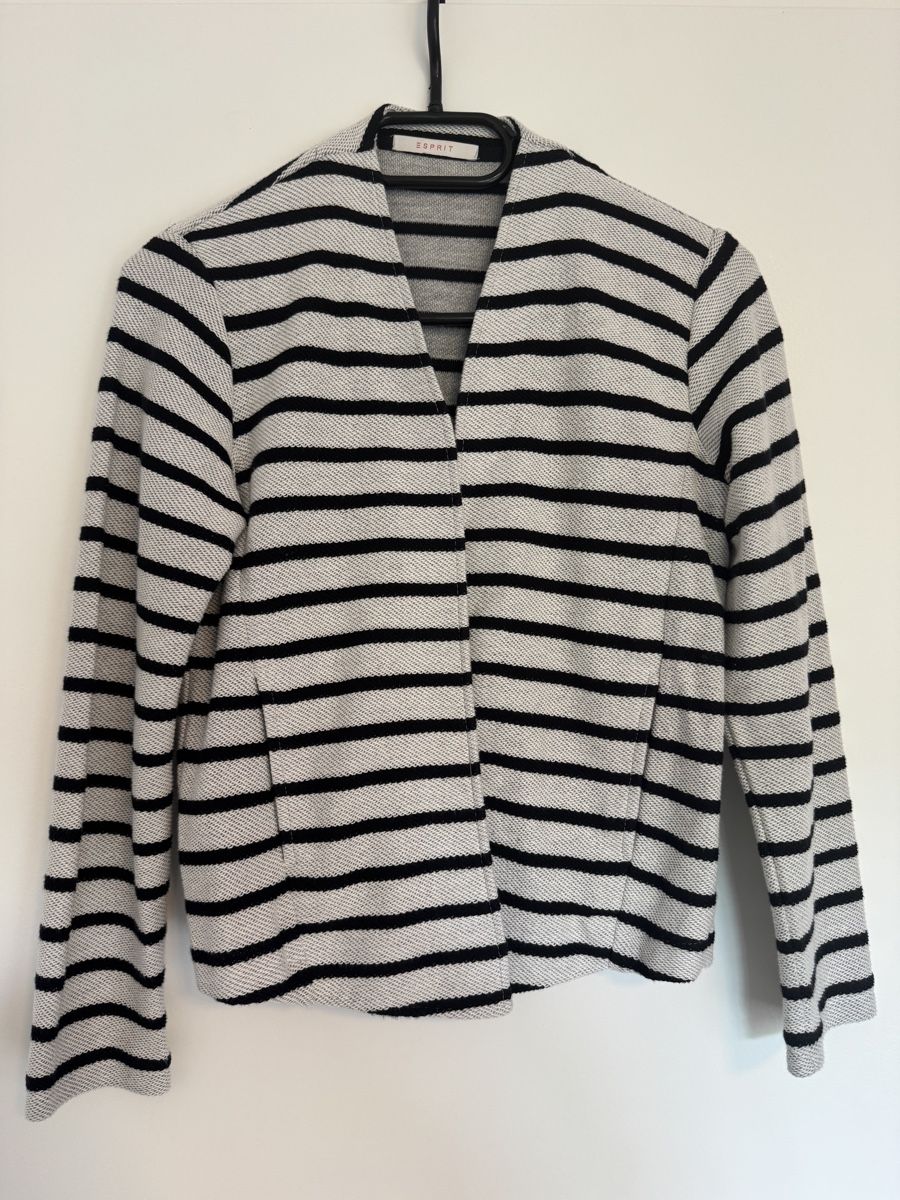 Esprit Jacken: Esprit Strickjacke – Gebraucht aus Ottenbach von Mani769