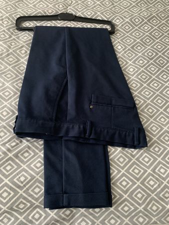 Zara Herren Hose, Dunkelblau, Grösse 44,