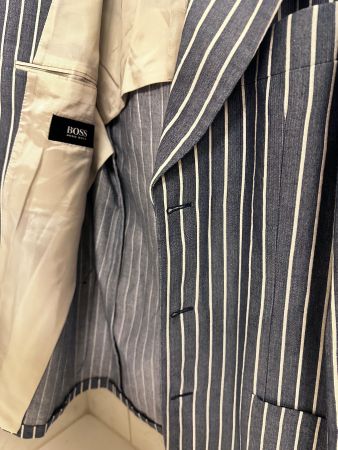 RARITÄT | Hugo Boss Form Tansania | Made in Italy | Bernie's