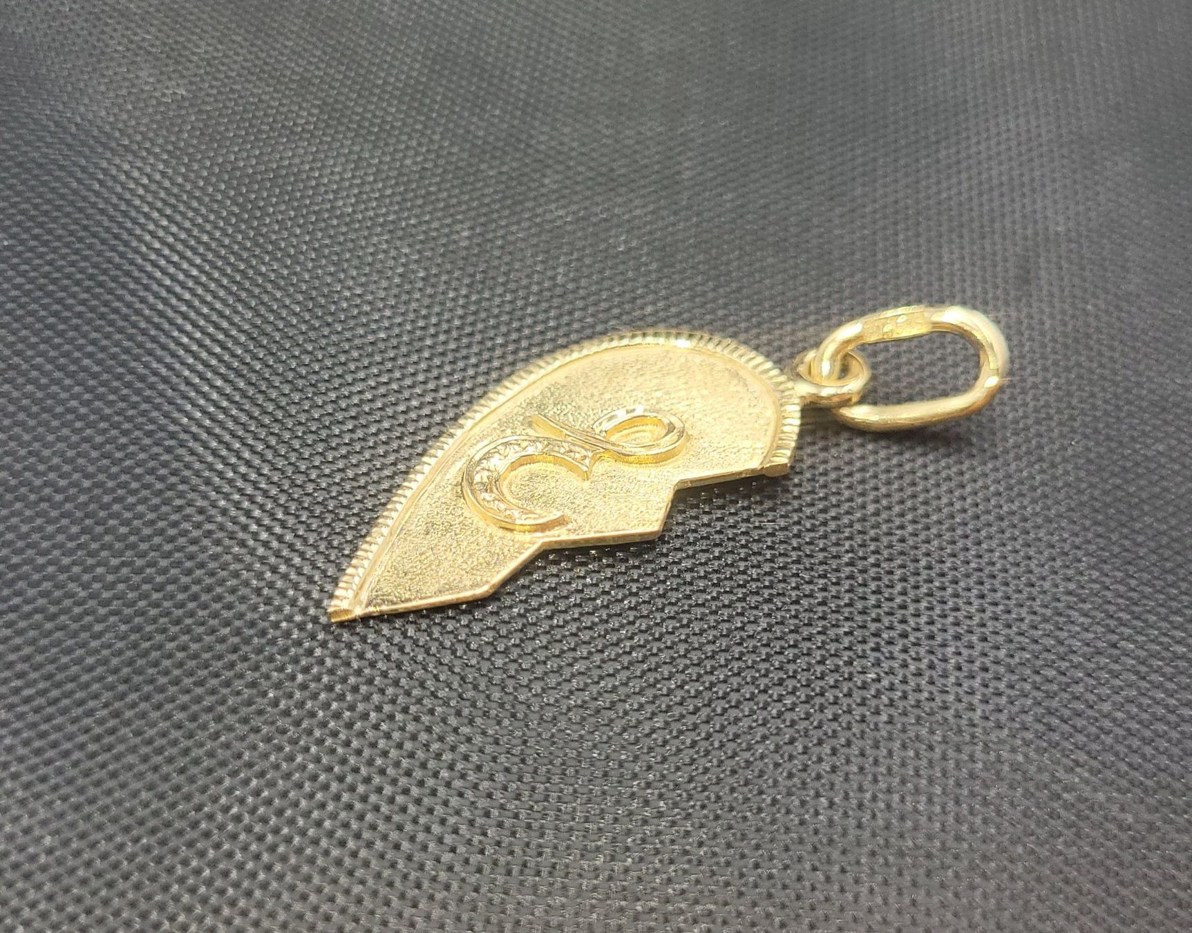 Pendentifs: 585 Gold Herzteil Anhänger Mit Initial E – D'occasion à Wald ZH par Dasilver 2