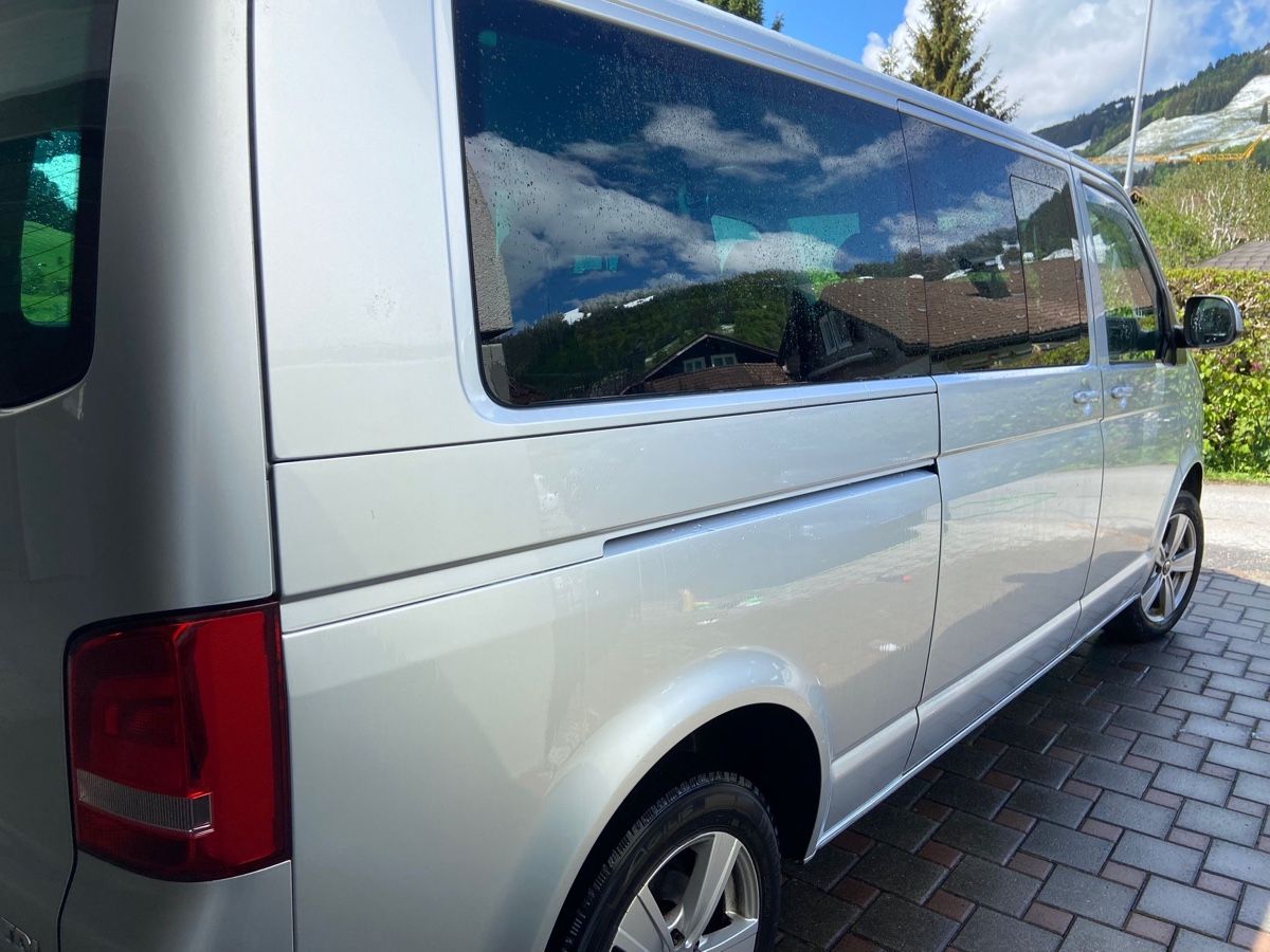 VW Automobili: VW T5 Caravelle TDI – Usato da Altendorf venduto da Faessler04 5