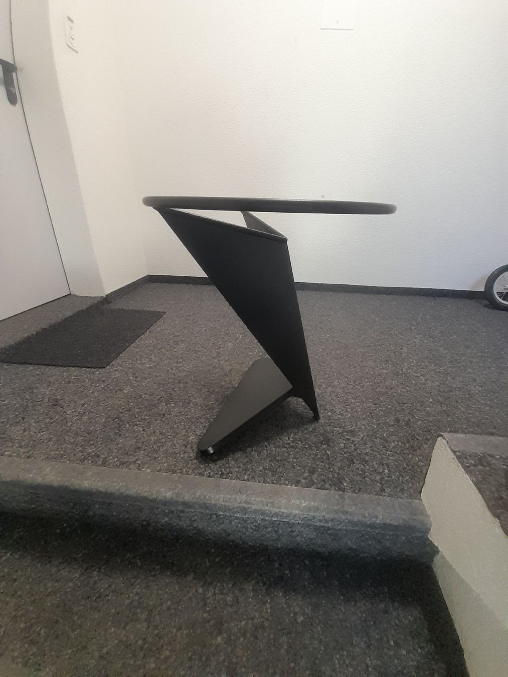 Tavoli: NAOS Beistelltisch – Usato da Glattbrugg venduto da B_B