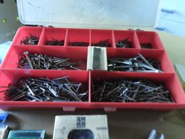 KONVOLUT  beschläge, schrauben und und und WERKZEUG PAKET 2