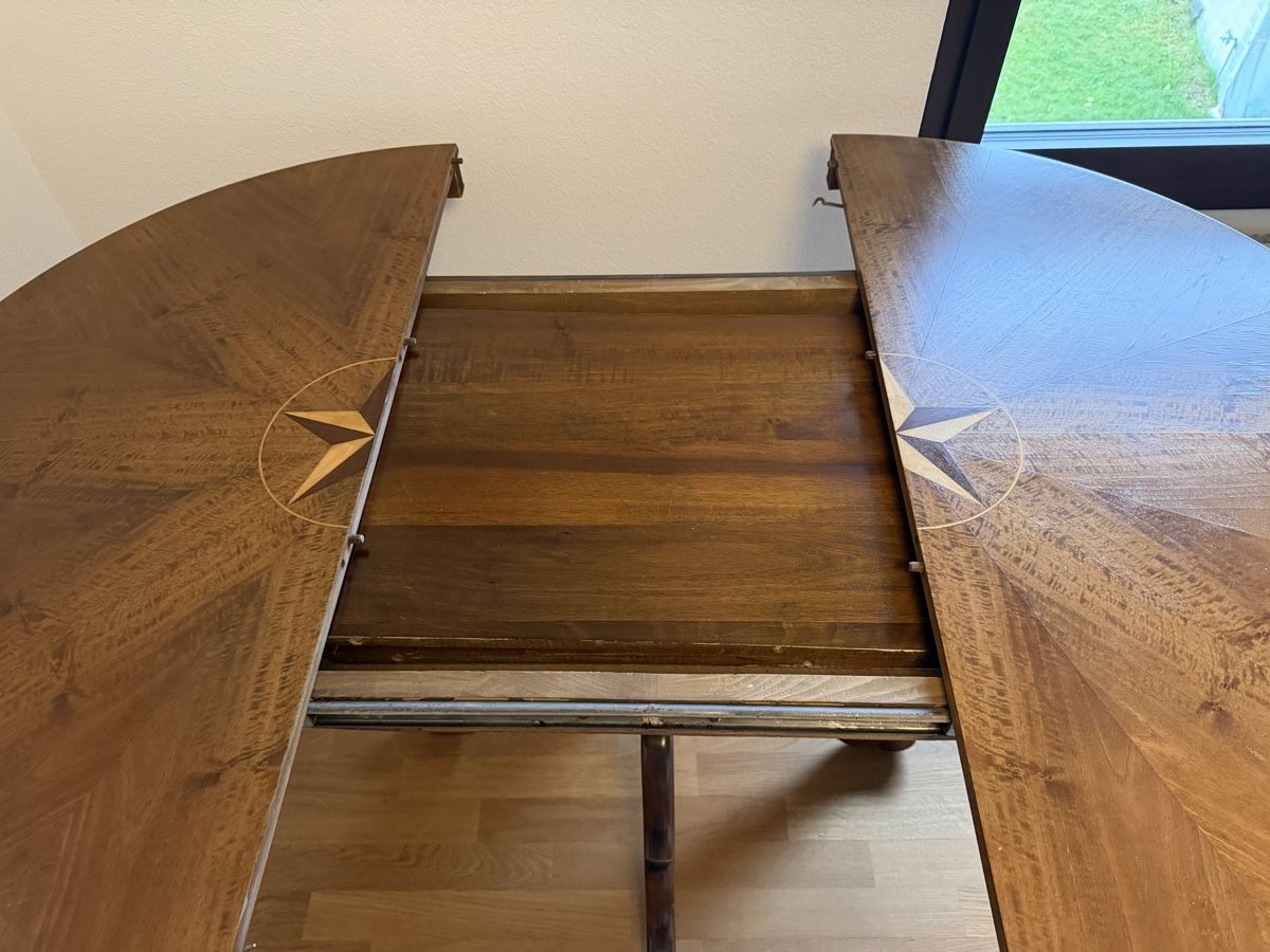 Tavoli: Antiker Ausziehtisch mit Kompass-Intarsie – Usato da Zufikon venduto da styropad 4