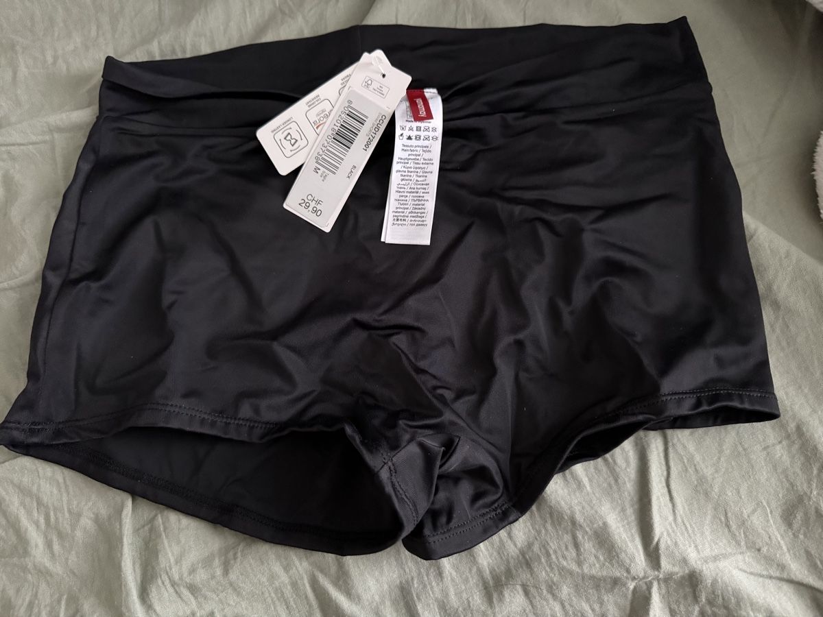 Costumi da bagno & Bikini: Yamamay Badehose schwarz, Gr. m neu – Nuovo e nell'imballaggio originale da Lenzburg venduto da car_pzg8