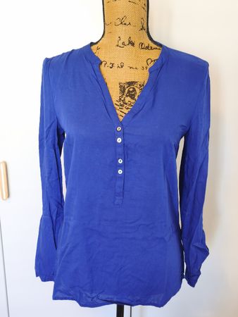 Esprit Bluse blau aus Viskose Grösse 34 guter Zustand