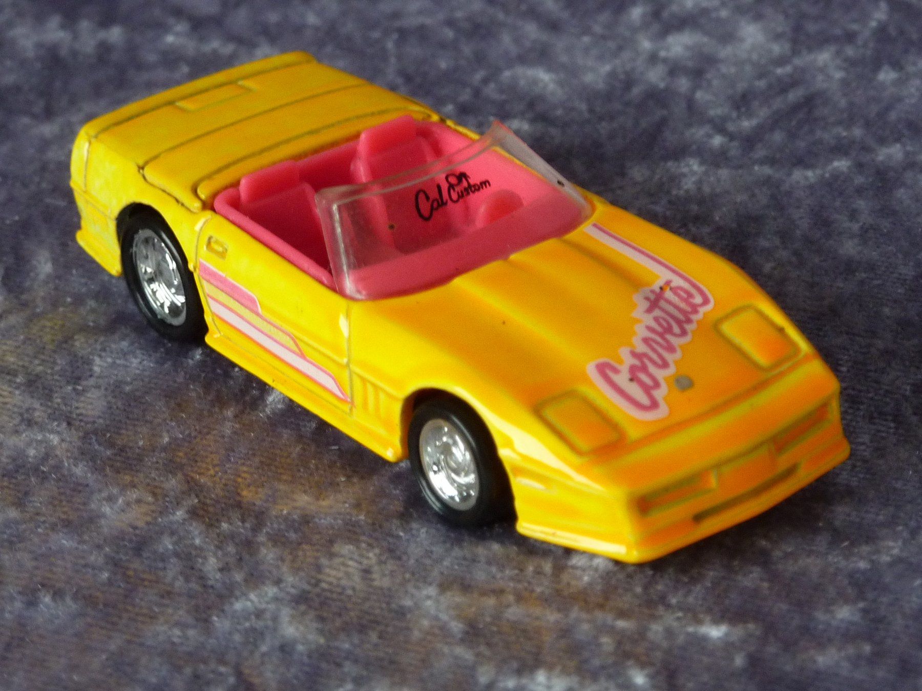 Hot Wheels Modellini d'auto: Custom Corvette Cal. Custom  1:64 – Usato da Dürrenäsch venduto da Cobra1ch 4