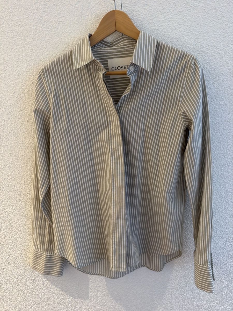 Chemisiers: Cloded Bluse XS – D'occasion à Stans par lion85