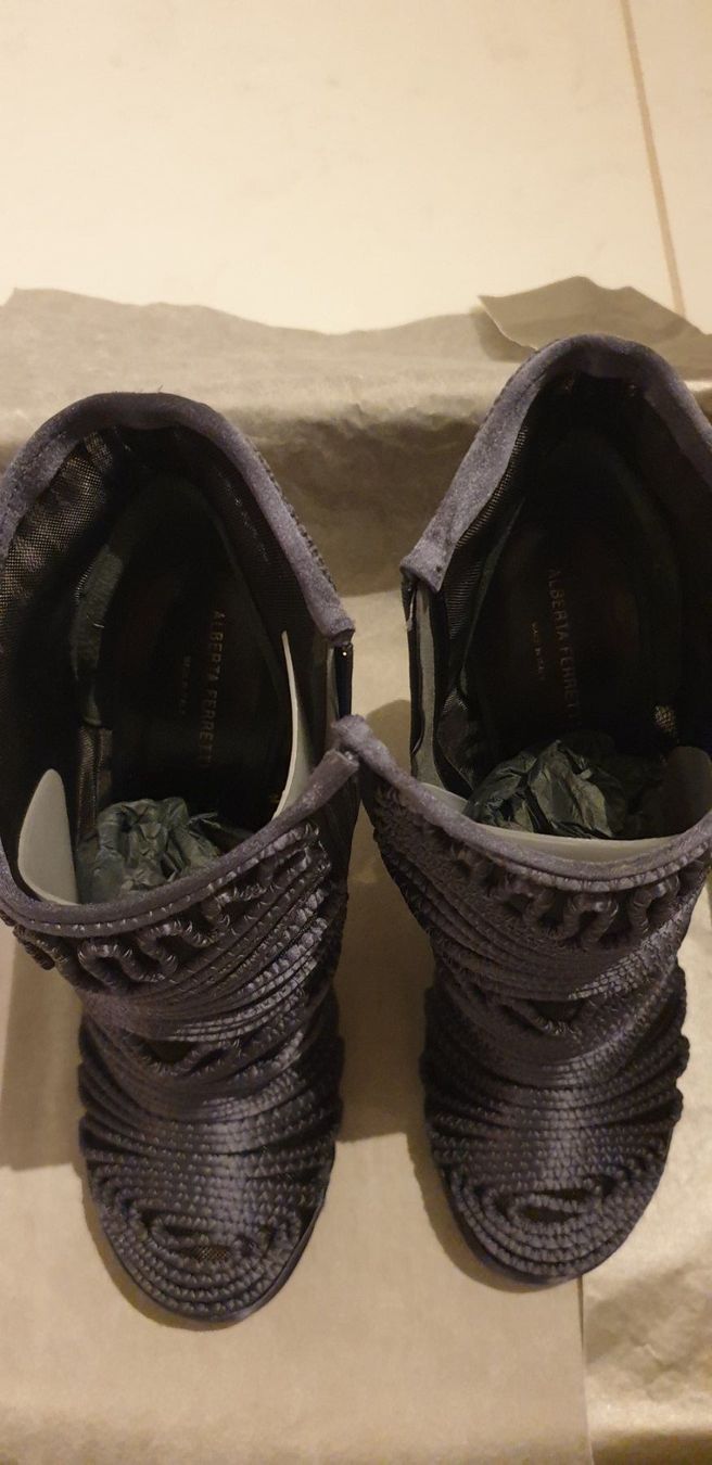 Scarpe da donna: Exklusive Stiefeletten Neu Gr. 37 Alberta Ferretti – Nuovo e nell'imballaggio originale da Wettswil venduto da the_jr6l 8