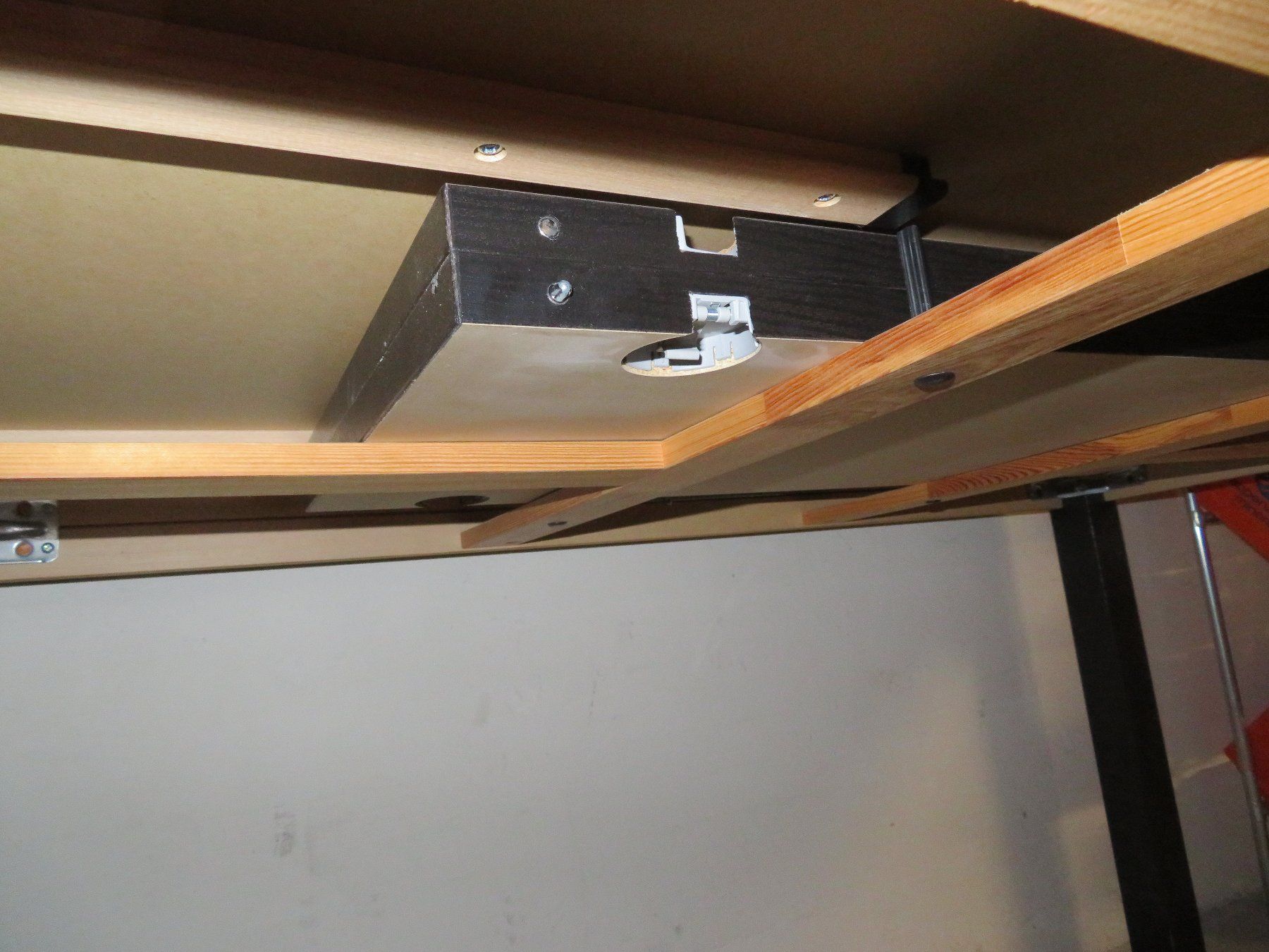 Ikea Tavoli: Gut erhaltener Tisch – Usato da Uster venduto da orange98 1