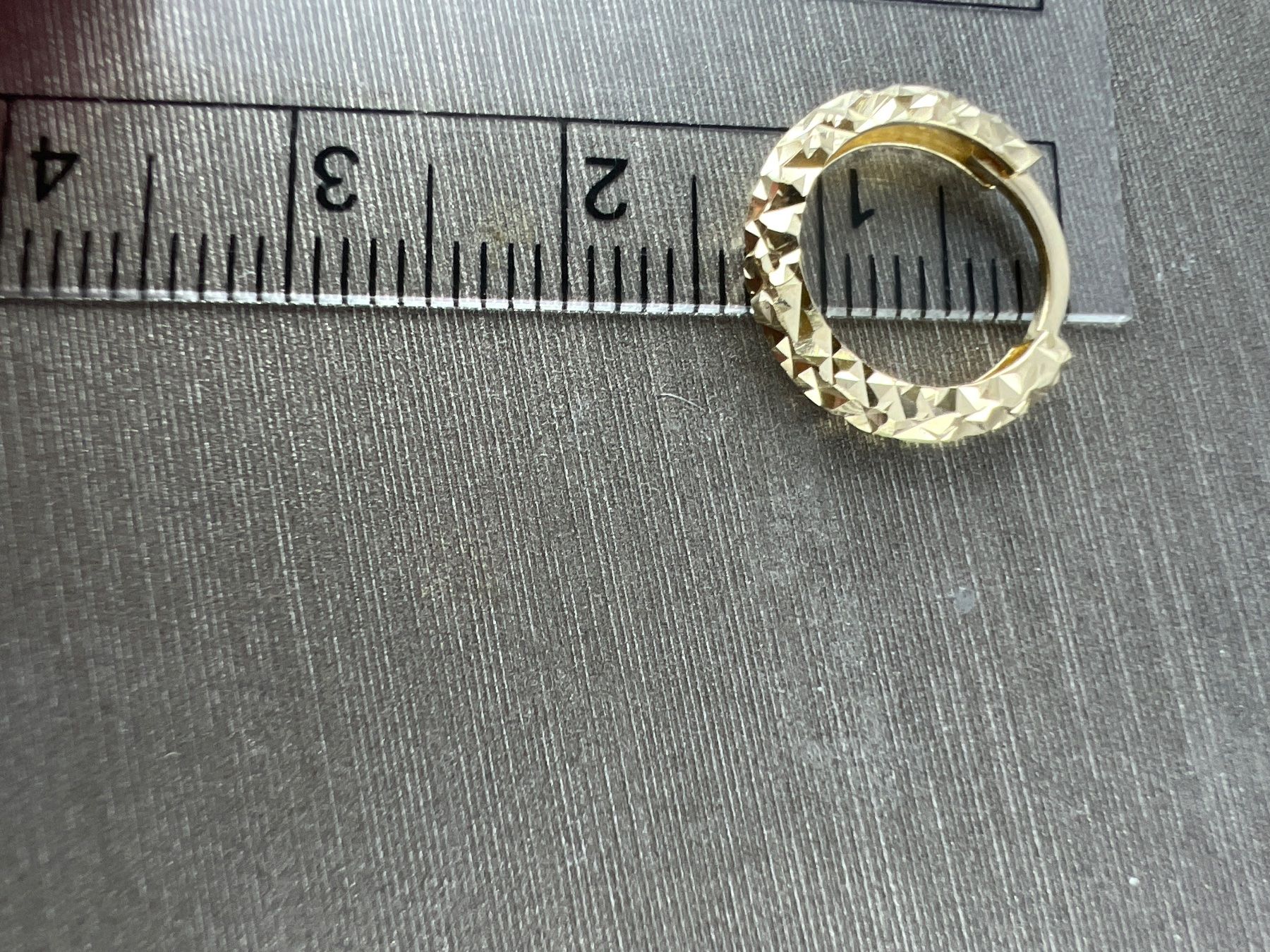 Ohrringe & -stecker: Creolen 585 Gold – Gebraucht aus Niederuzwil von leo_8857 3