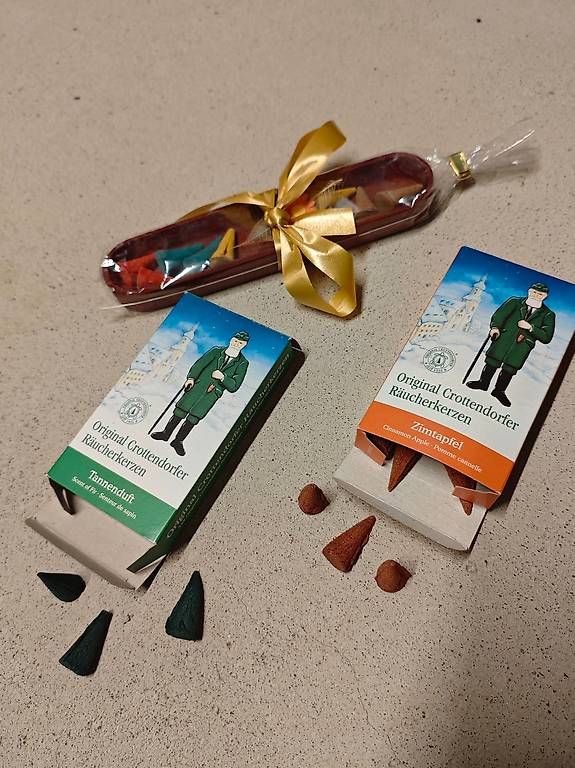 Candele: Räucherkerzen Geschenk - Tannenduft / Zimpfapfel – Usato da Winterthur venduto da fri_h2ns