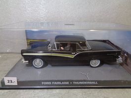 Altaya 1:43 Ford Fairlane Diorama James Bond 007