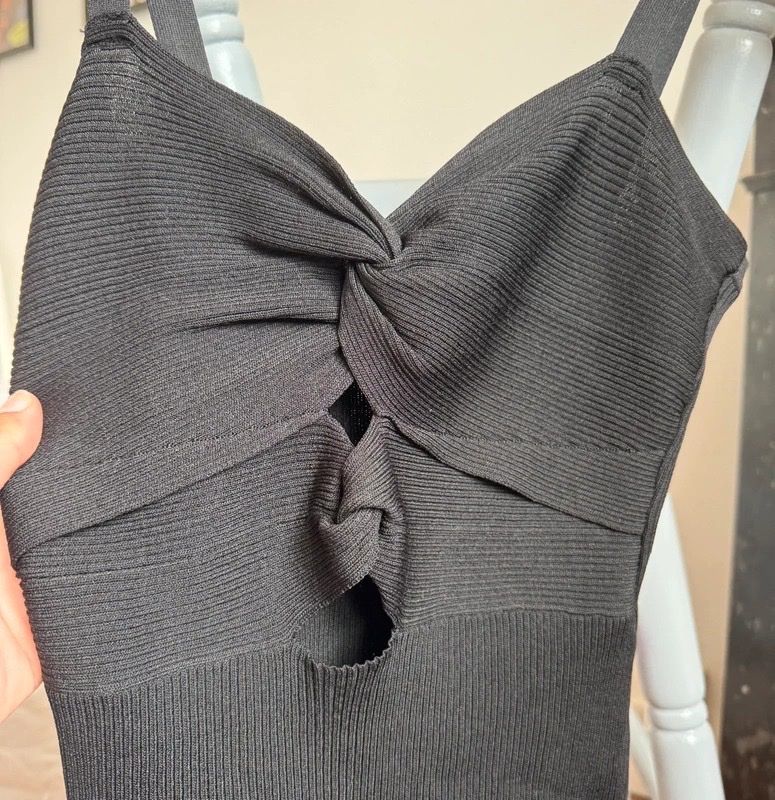 Sandro Top: Body Sandro noir taille S (1)  – Nuovo (secondo la descrizione) da Lausanne venduto da mil_g7nn 1