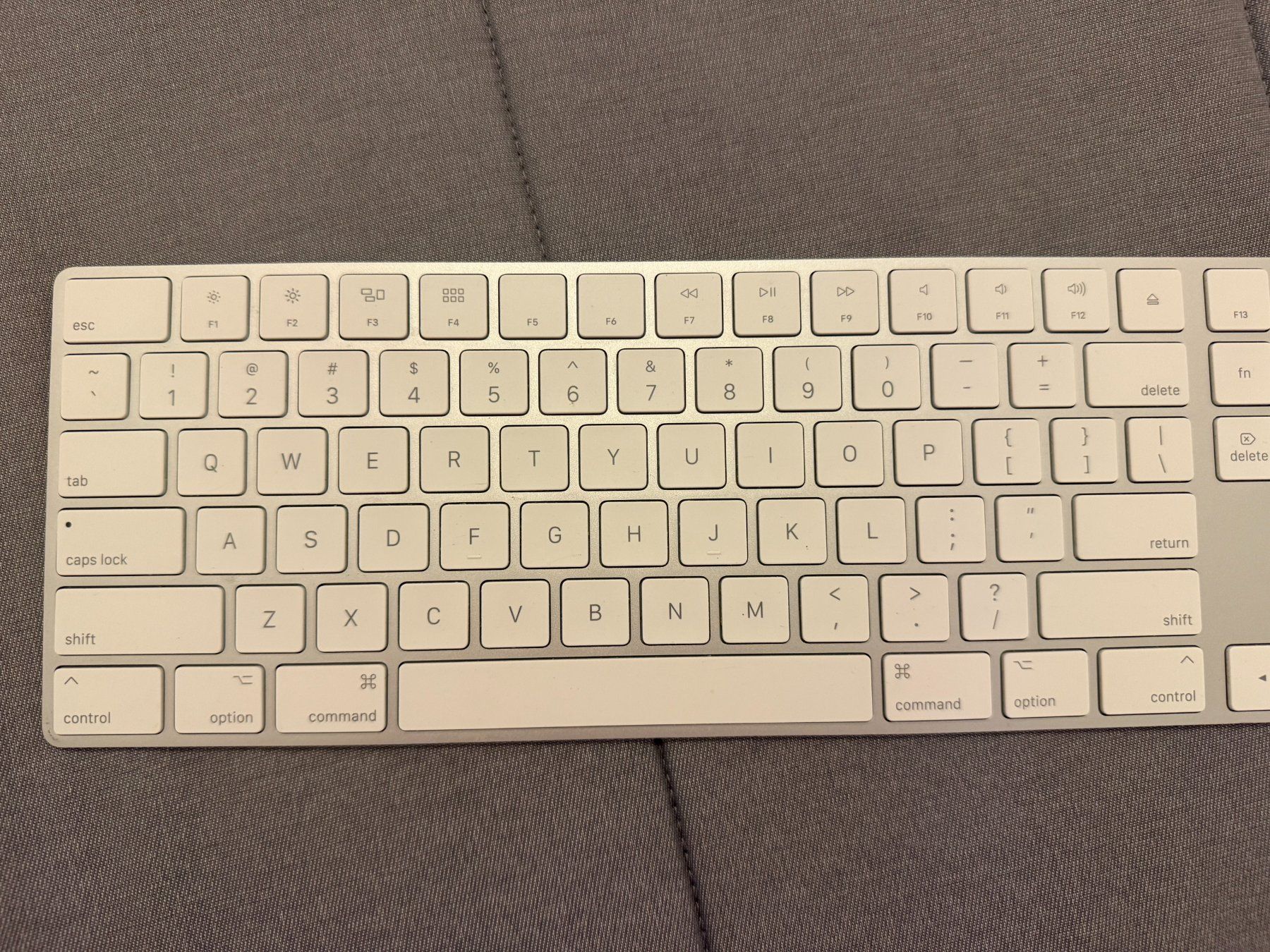Apple Tastaturen: Apple Magic Keyboard with Numeric Keypad – Gebraucht aus Zürich von mei_wvq7 3