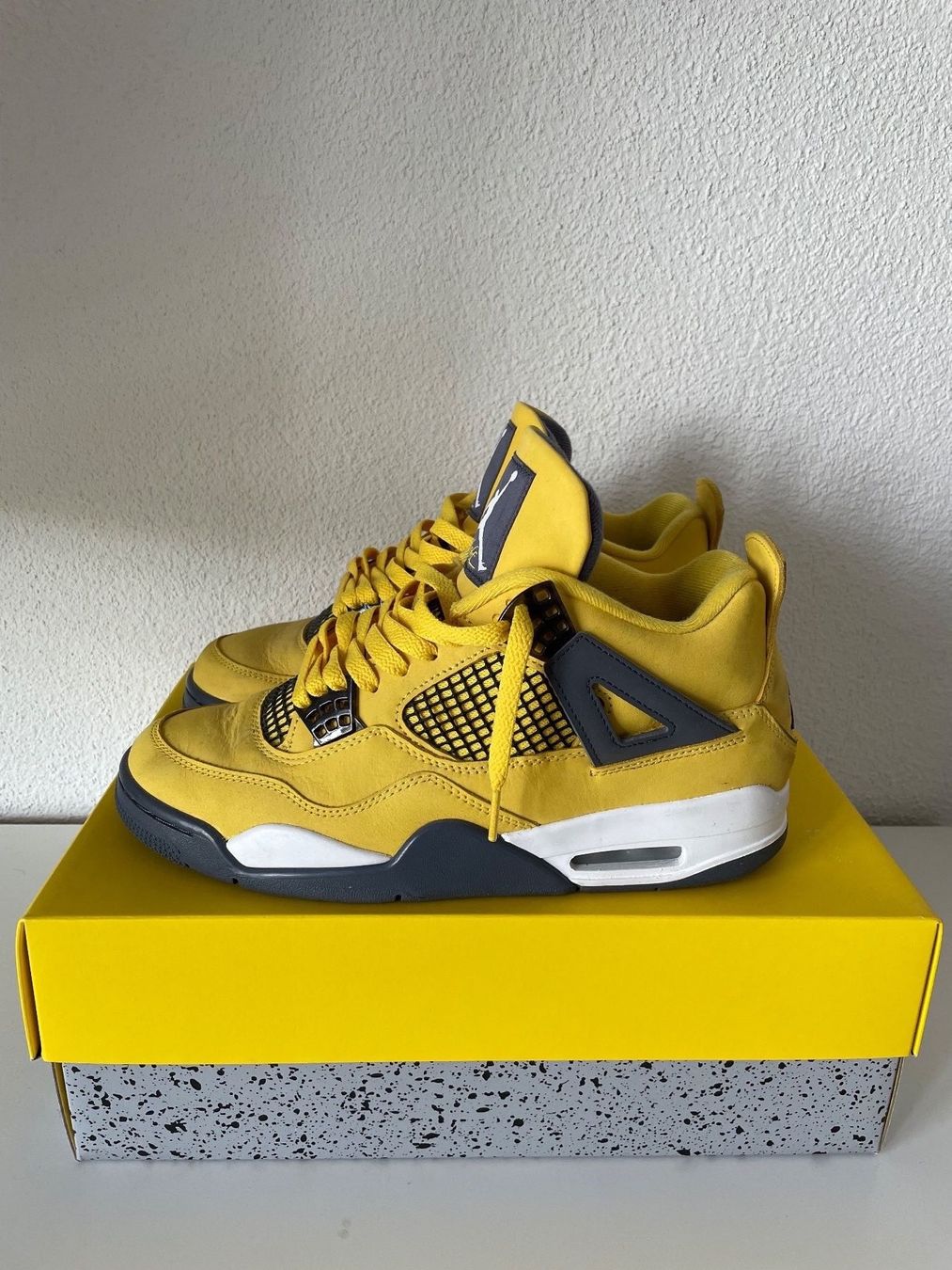 Jordan Chaussures hommes: Jordan 4 Retro Lightning (2021) – Neuf (Voir description) à Lengnau AG par AJ2001