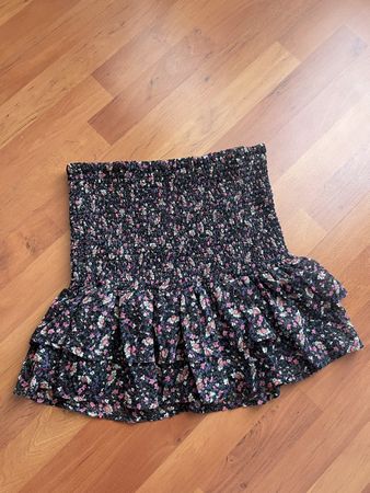 Jupe taille L marque Only