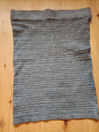 Rock Gr. S - Grau Rippenmuster