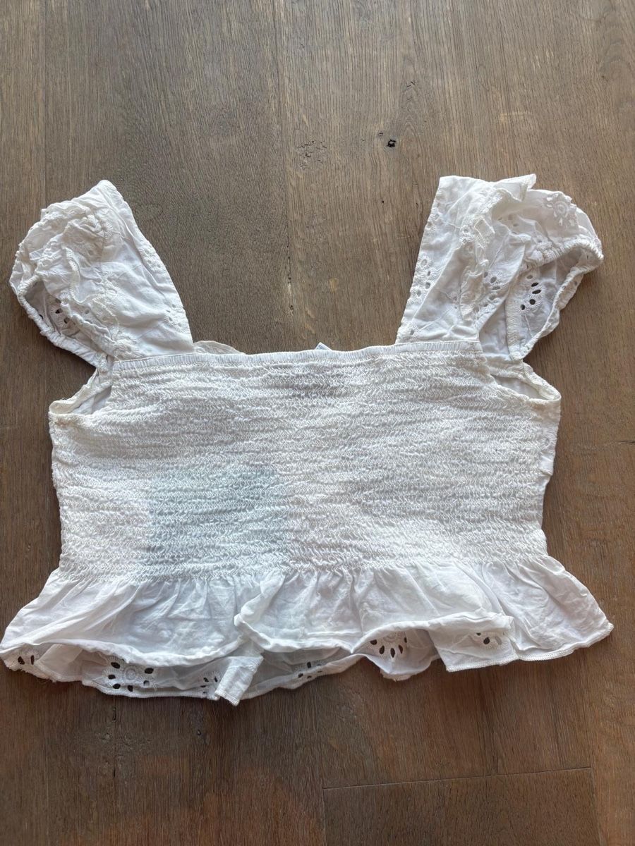 Top: Haut court blanc brodé taille M  – Usato da Champlan venduto da Ger77 2