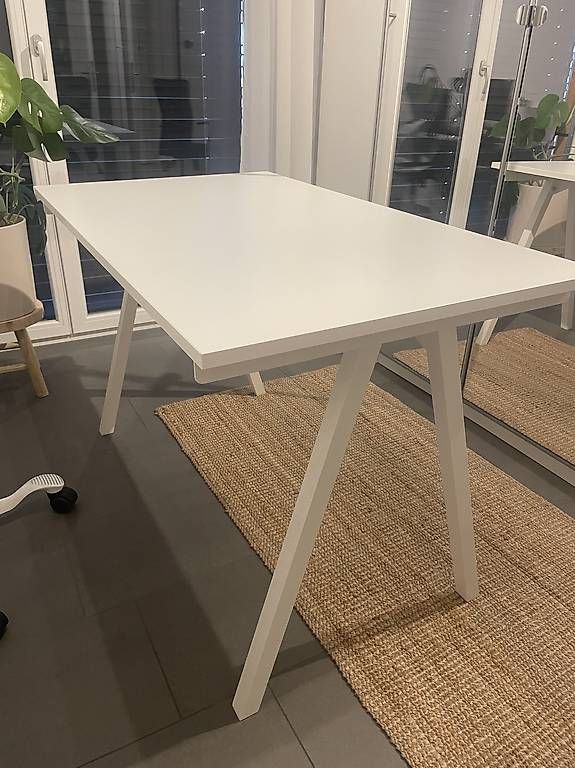 Bureaux: Schreibtisch weiss – D'occasion à Wettingen par Sinak02