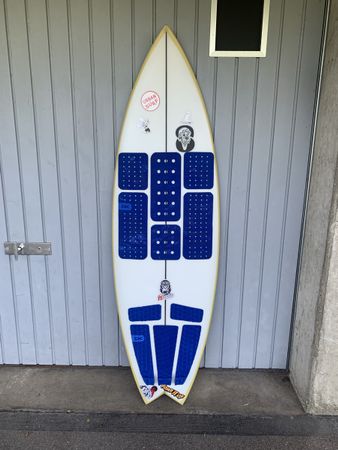 Gebrauchtes Artishock Surfbrett, Masse 5'5, Top Zustand!