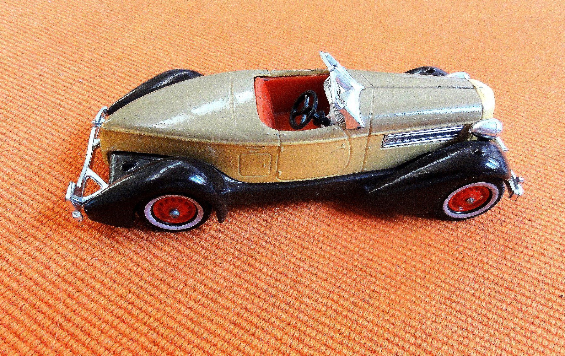 Matchbox Modellini d'auto: Modellauto Auburn 851 1926 – Nuovo (secondo la descrizione) da Ebikon venduto da 2297 2