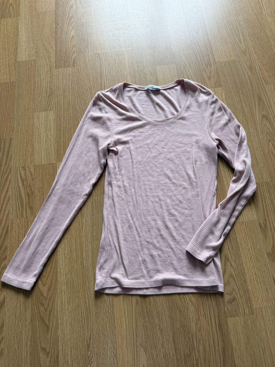 Maglioni & Felpe: Rosa Langarmshirt, Grösse: S – Usato da Oberhofen Thun'see venduto da ClaudiaKelesh 1