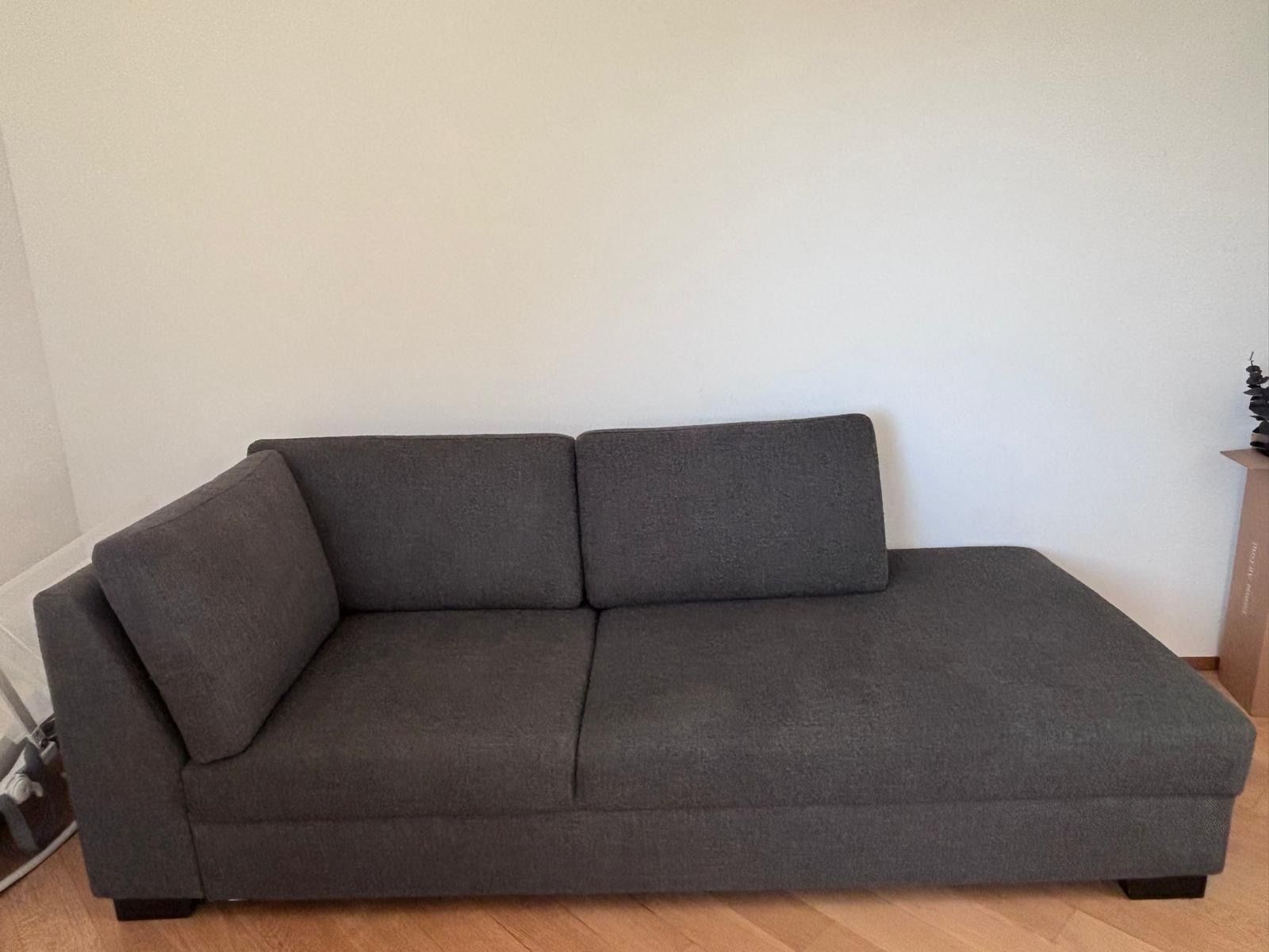 Ikea Divani: IKEA SÖRVALLEN Sofa - Grau/schwarz – Usato da Perlen venduto da rob_gf28