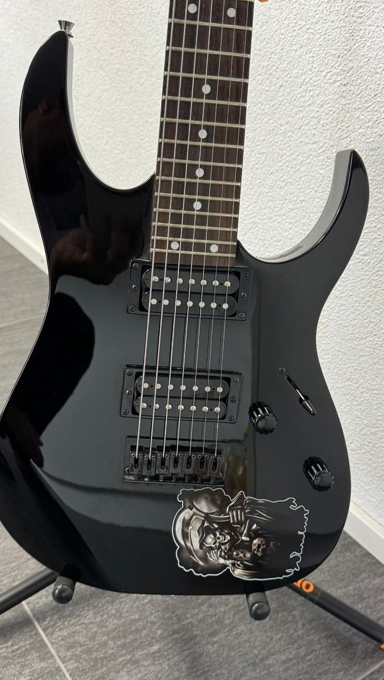 Guinzagli & Collari: Ibanez 7-saitige E-Gitarre schwarz – Usato da Dagmersellen venduto da Purppetz 1