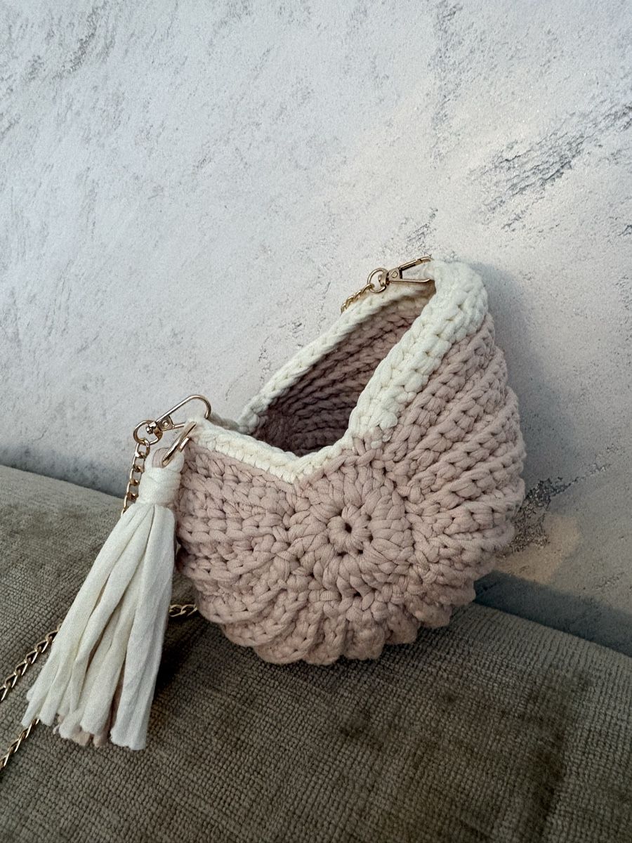 Borse da donna: Selbst gehäkelte Handtasche – Nuovo (secondo la descrizione) da Hinwil venduto da camposlu 2