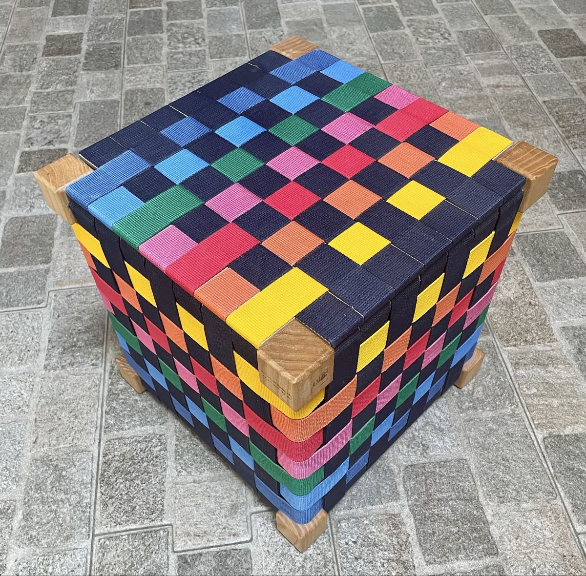 Sgabelli: Cooler Hocker aus Holz – Usato da Oberwil-Lieli venduto da Denise5