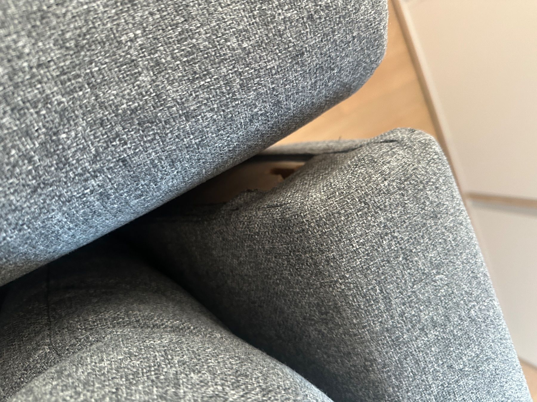 Ikea Divani: Gratis Ecksofa grau Stoff mit Chaiselongue Gebraucht – Usato da Zürich venduto da nor_h7t9 2
