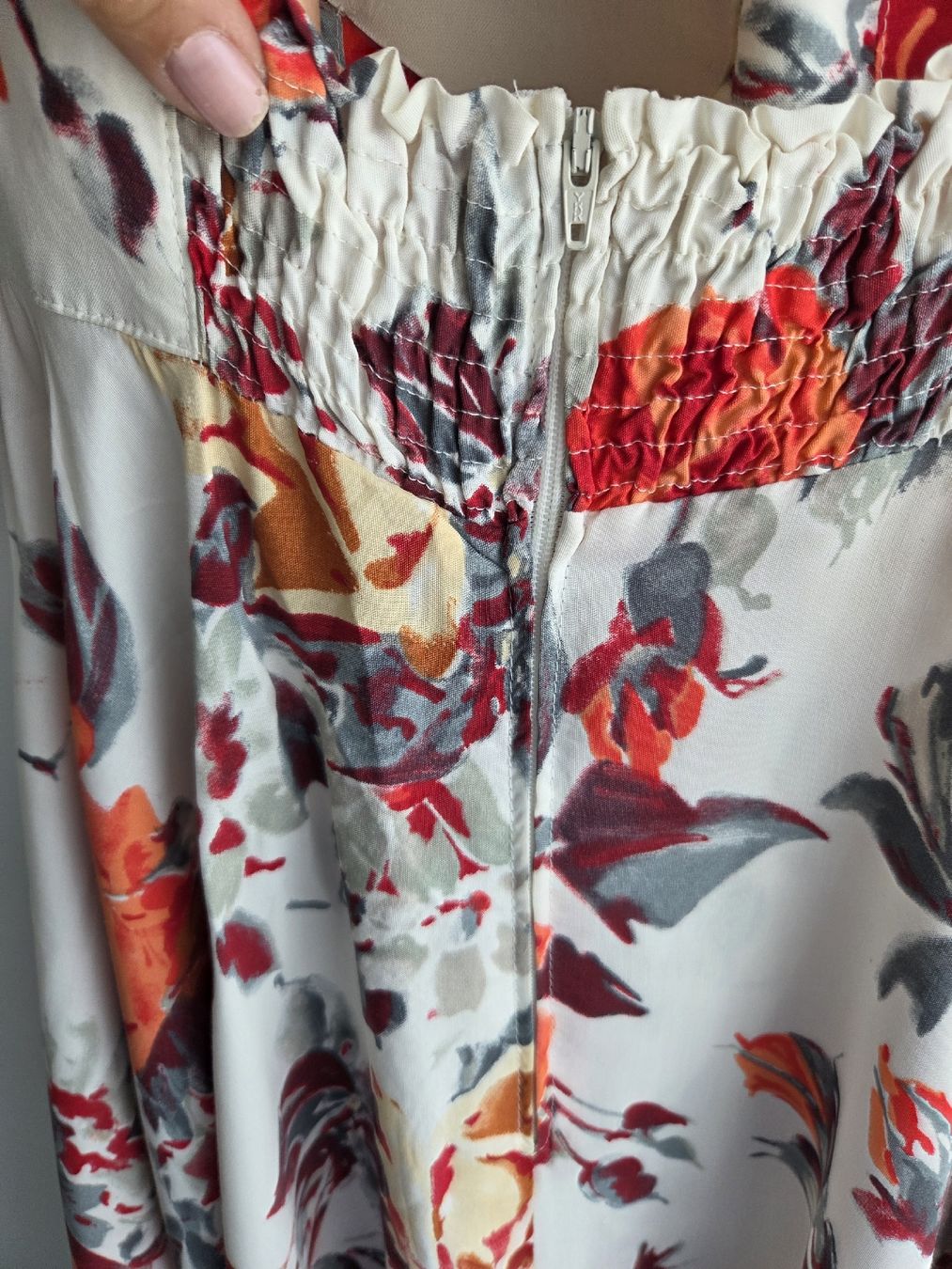 Kleider: Wunderschönes Sommerkleid Gr. 36 – Neu (gemäss Beschreibung) aus Kriens von ..stx.. 2