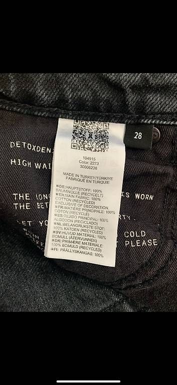 Jeans: Shorts Armedangels neuwertig Gr. 28 – D'occasion à Bern par User84 2