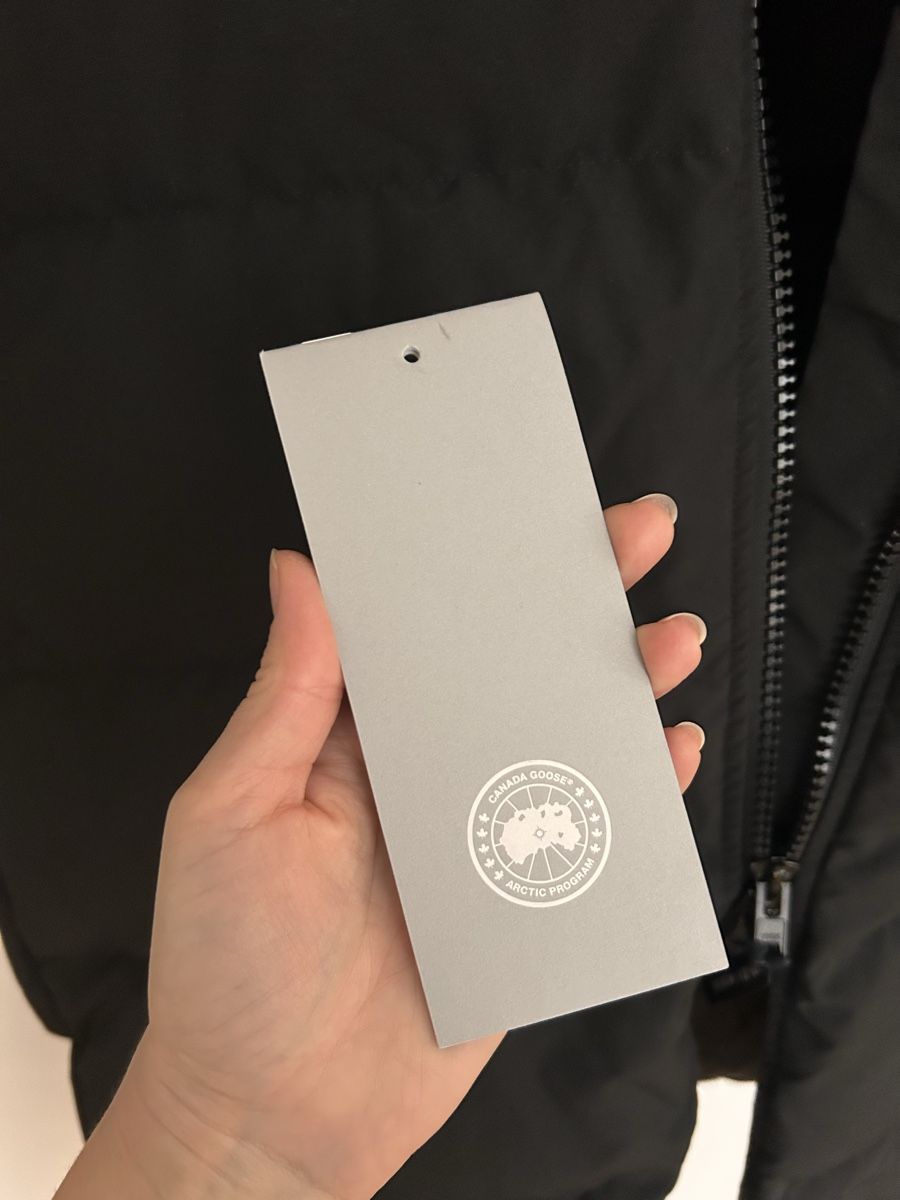 Canada Goose Giacche: Canada Goose parka – Usato da Zürich venduto da evasara 8