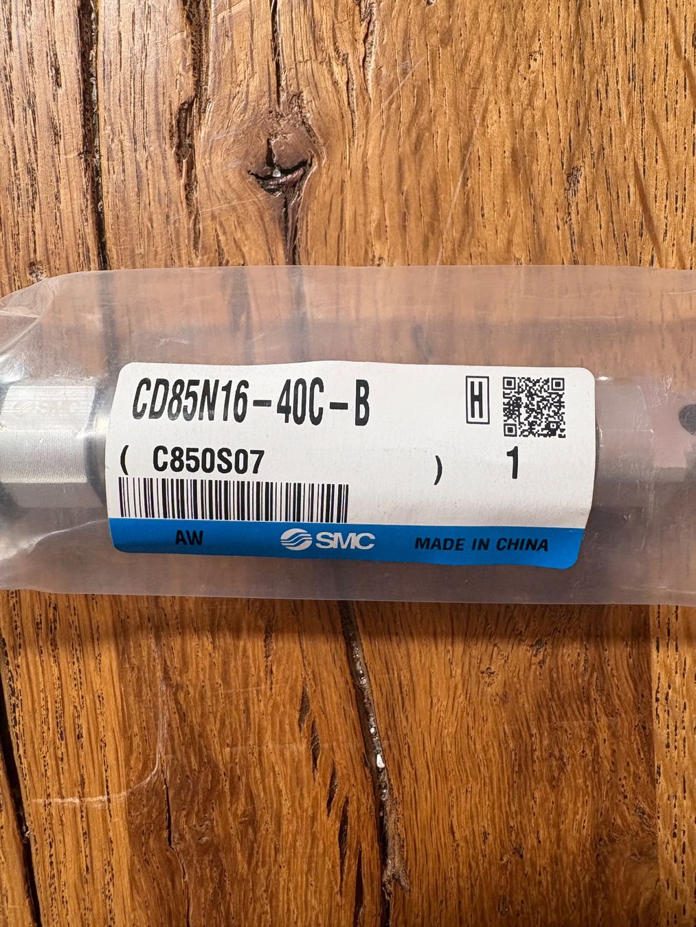 Sonstiger Industriebedarf: ISO-Zylinder CD85N16-40C-B – Neu und originalverpackt aus Hedingen von Luana02 1