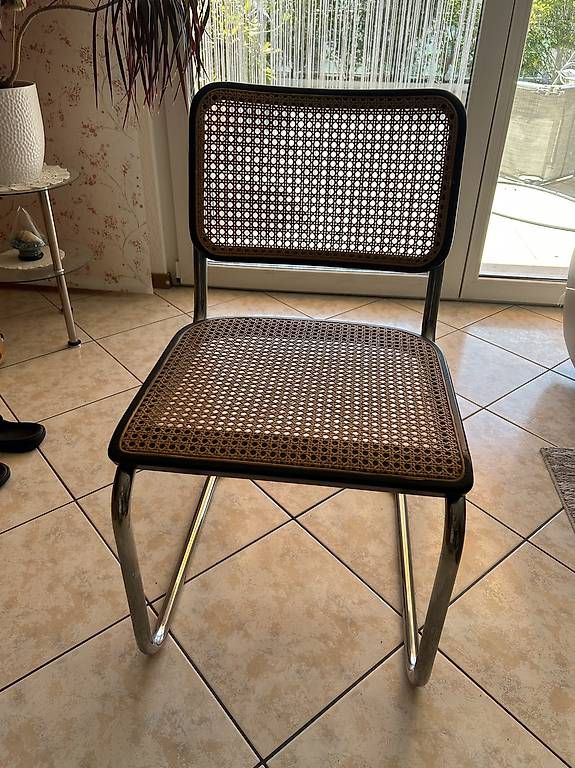 Stühle: À vendre 3 chaises Thonet 87 – Gebraucht aus La Neuveville von biz_mn8c