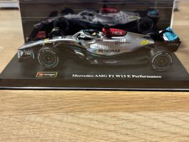 F1 Mercedes W12 (2022) - Lewis Hamilton, 1:43