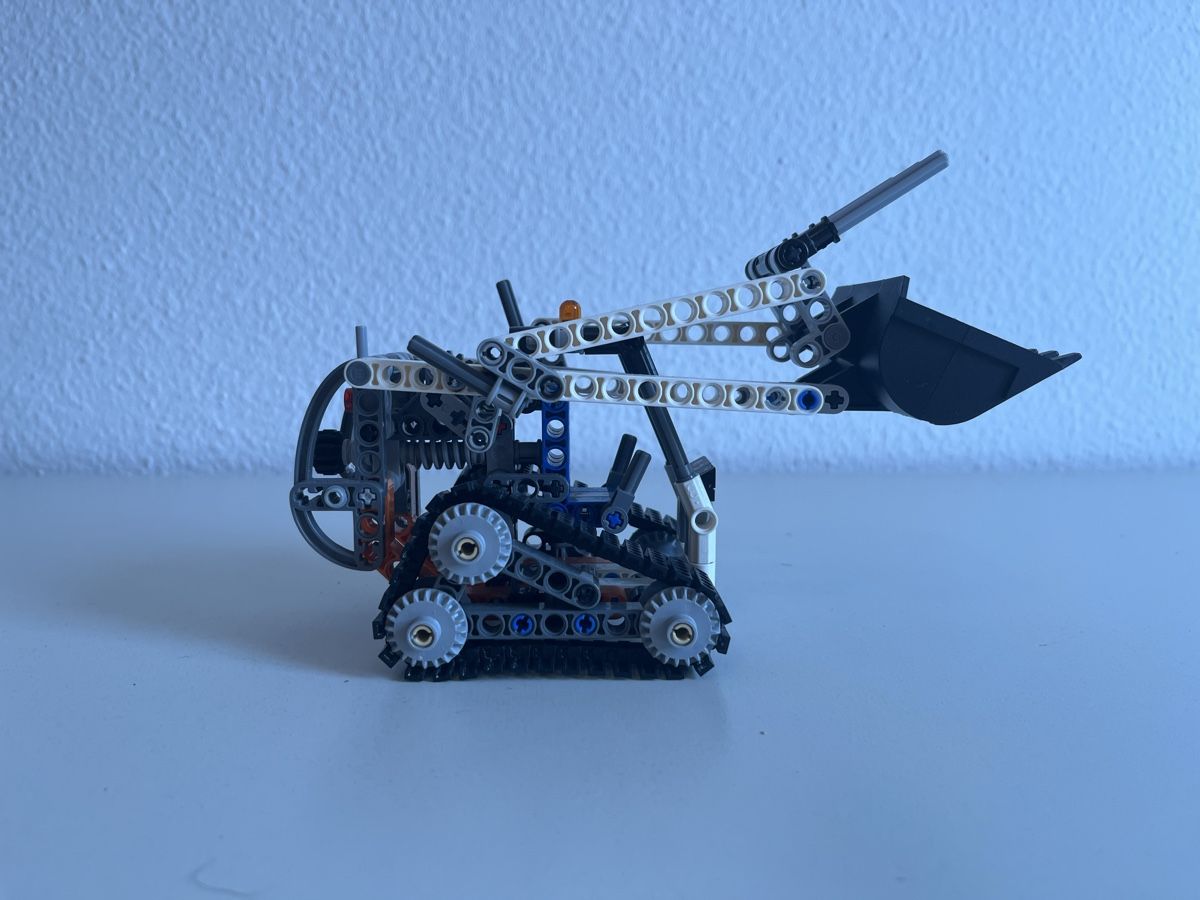Lego Baukästen: LEGO Technic 42032 Compact Tracked Loader – Gebraucht aus Basel von Palchyk 3