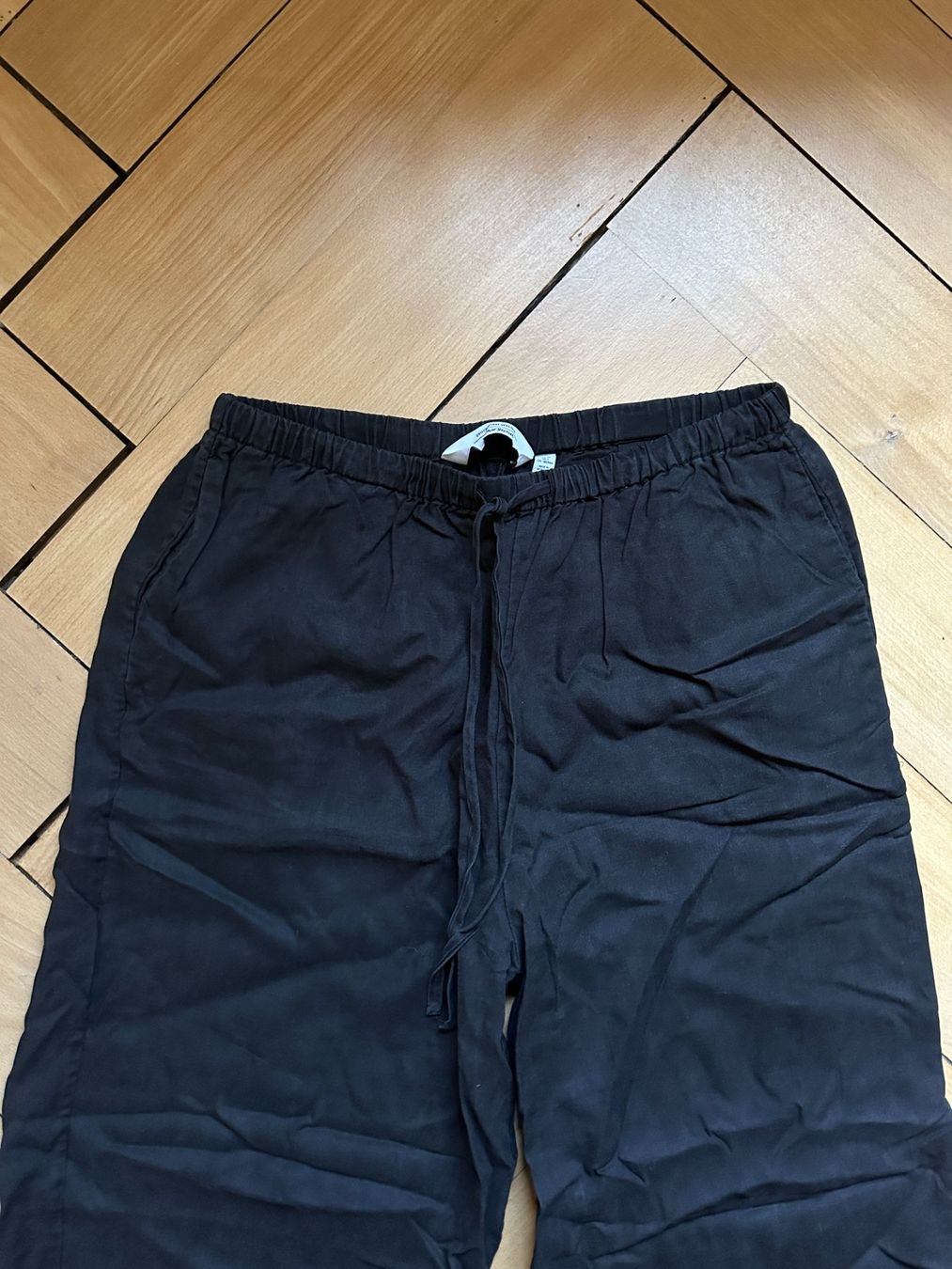 Other Stories Hosen: & OTHER STORIES - Hose schwarz locker 34 – Gebraucht aus Zürich von Diazaio 1