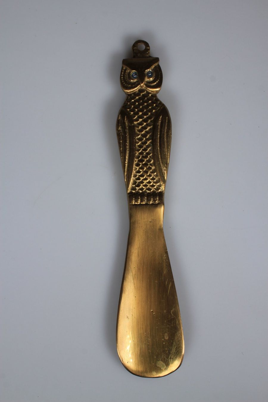 Sonstige Kleidung & Accessoires: Schuhlöffel Eule aus Messing – Gebraucht aus Basel von IRMAundFRED