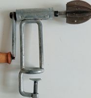 Vintage Kokosnussschaber / Raffel - Küchenkraut ODIRIS