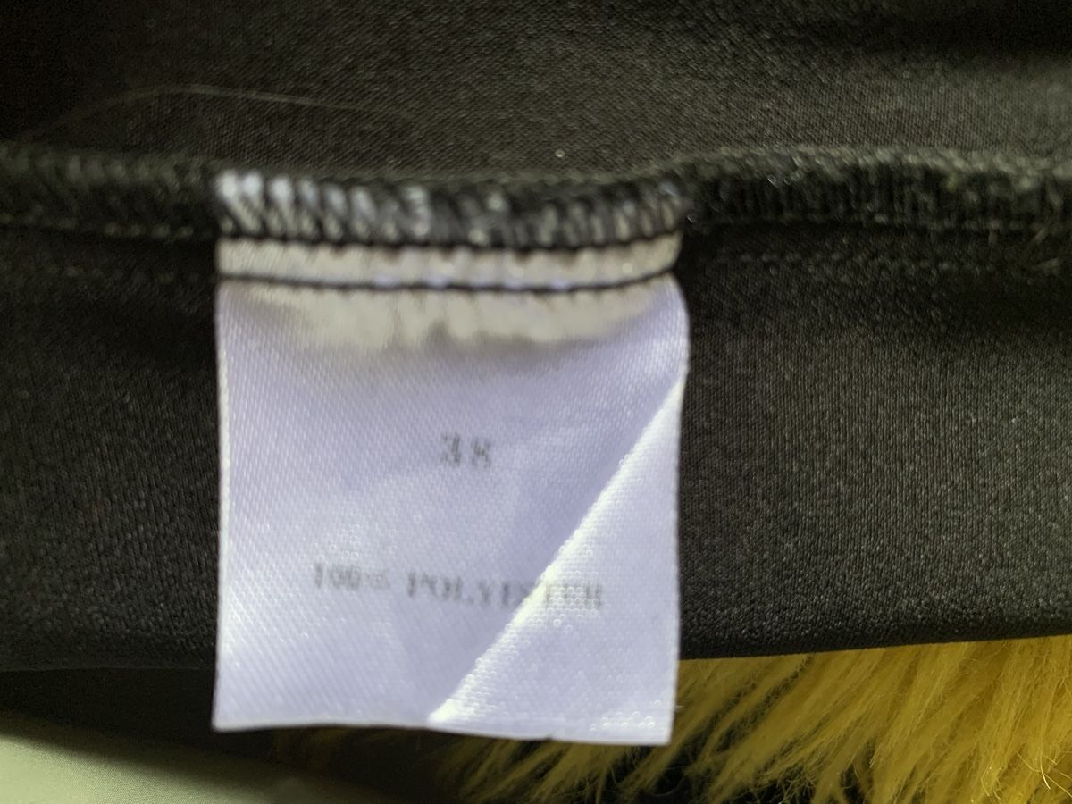 Pantaloni: Kurze Hose schwarz  Gr. 38 – Usato da wallisellen venduto da kadoja 5