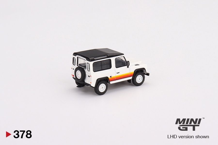 Land Rover Modellini d'auto: Land Rover Defender 90 Wagon 1/64 – Nuovo e nell'imballaggio originale da Wohlen AG venduto da PrivatSammlung 2